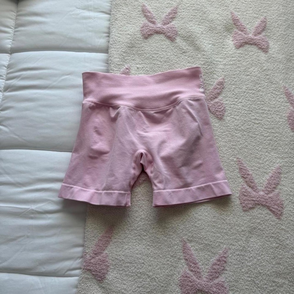 Dfyne Impact Seamless Scrunch Workout Shorts Light Pink Womens XS